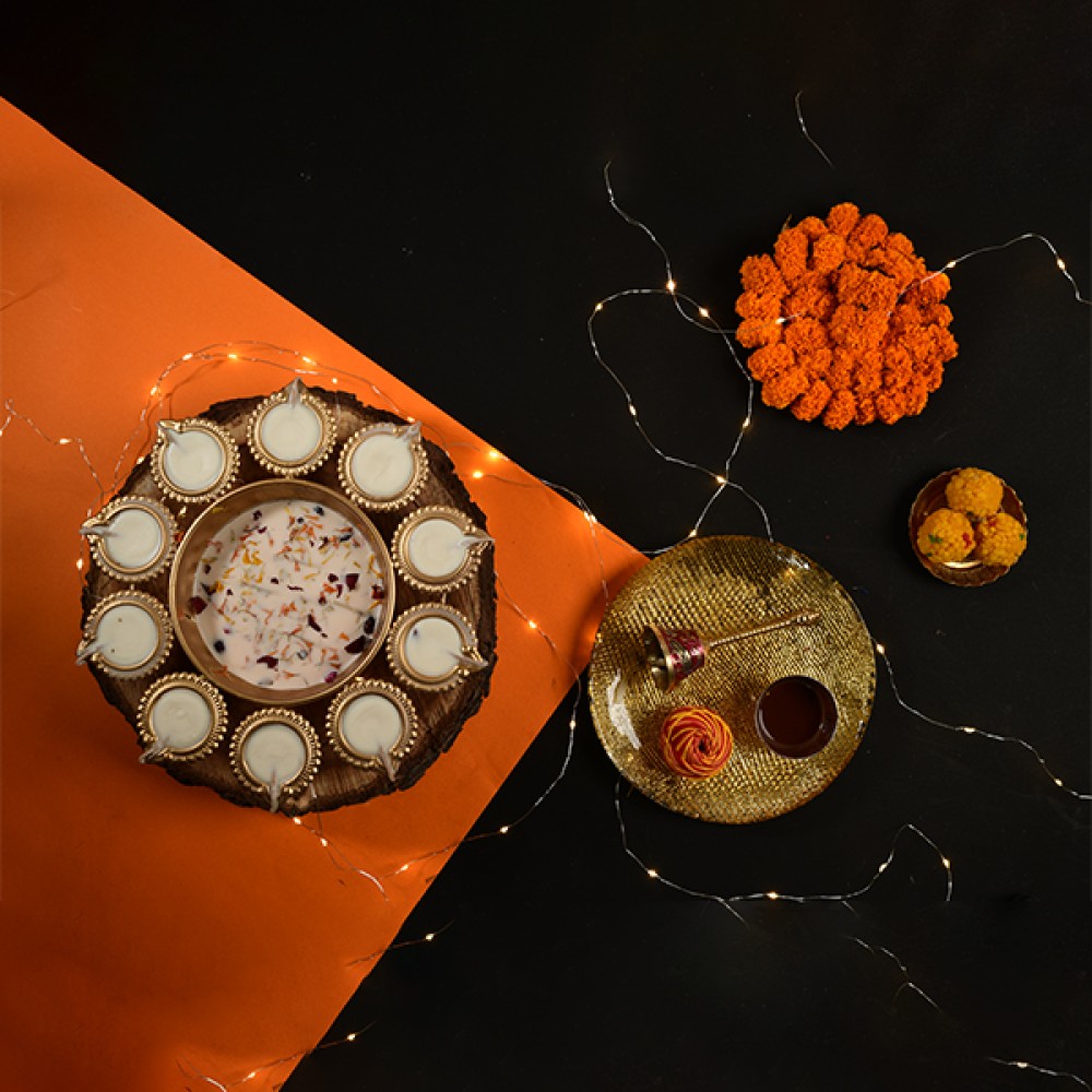 10 Diyas Circle Shapped Urli Candle