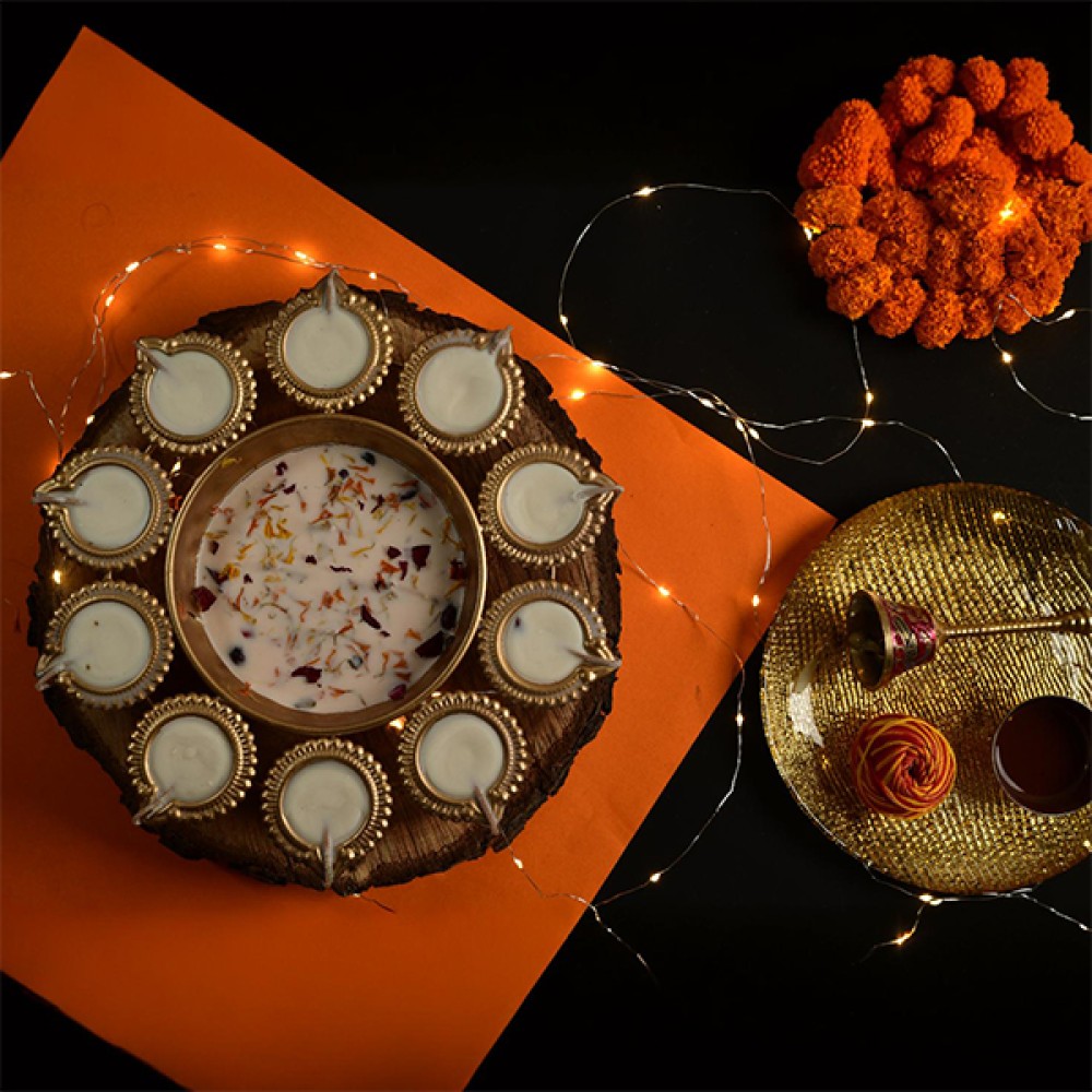 10 Diyas Circle Shapped Urli Candle